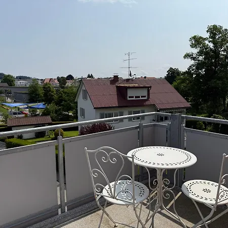 Villa19hundert5 Moderne In Zentraler Lage Appartamento Lindenberg im Allgäu