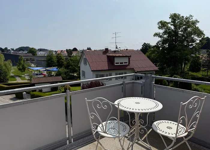 Villa19hundert5 Moderne In Zentraler Lage דירה לינדנברג אים אלגאו